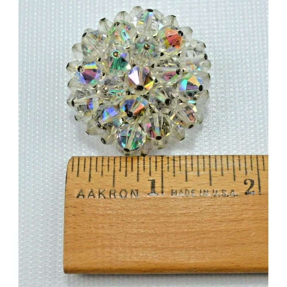 Vintage Clear Iridescent Beaded Cluster Brooch /‎ Pin 1.5